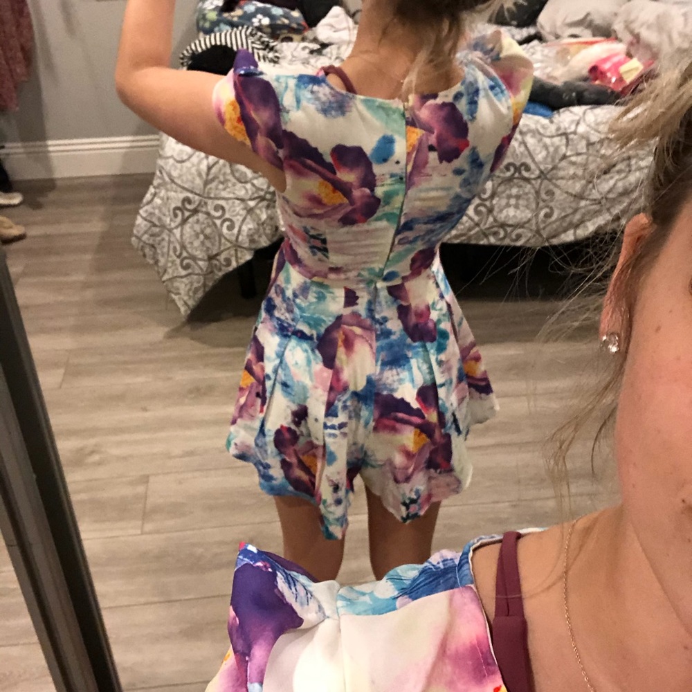 Floral romper - Picture 3 of 3